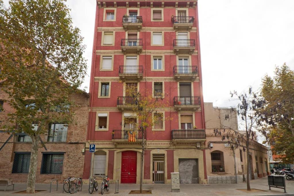 Apartment Poble Nou Barcelona Luaran gambar
